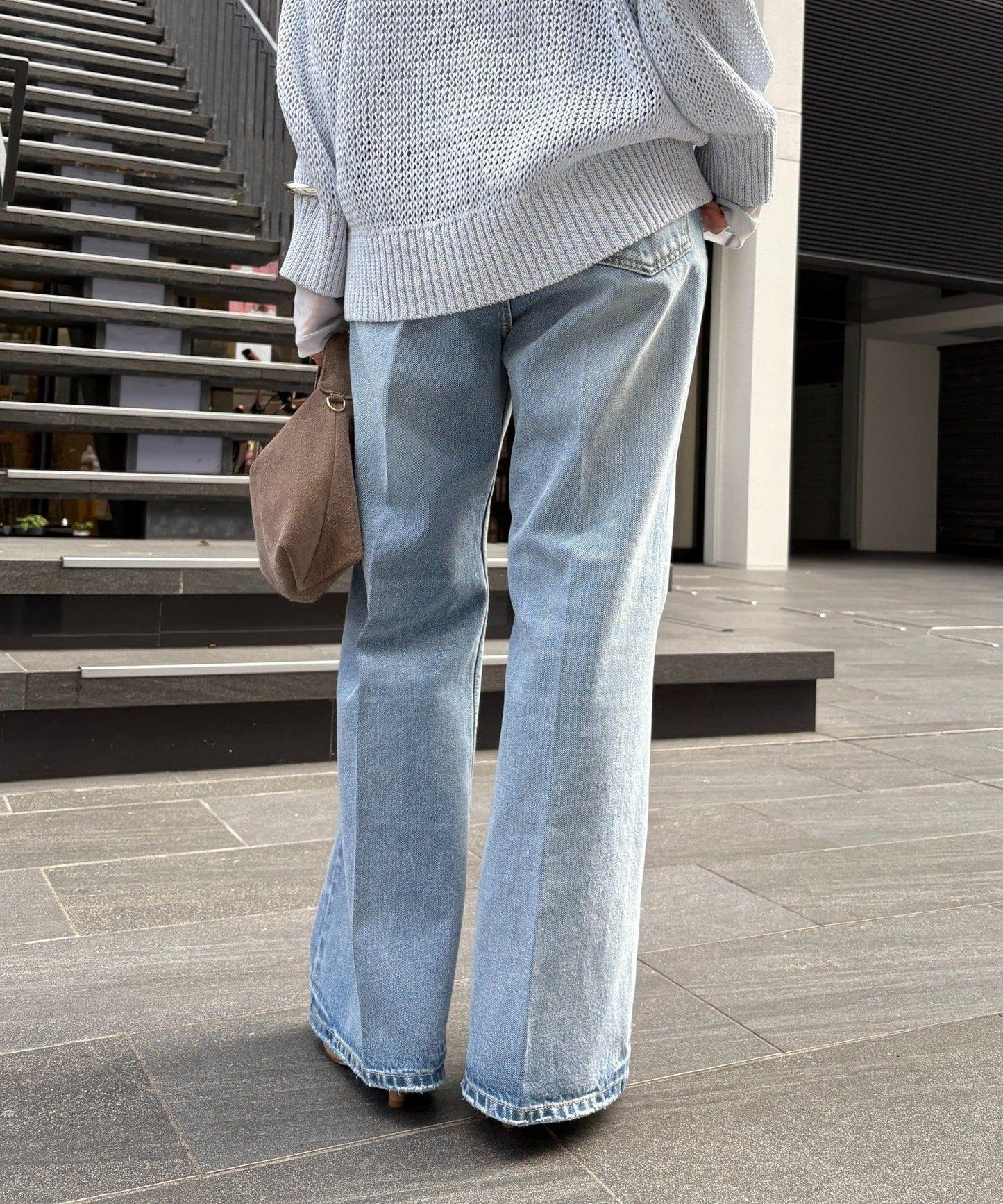169905116