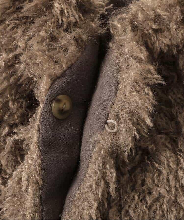 173693762