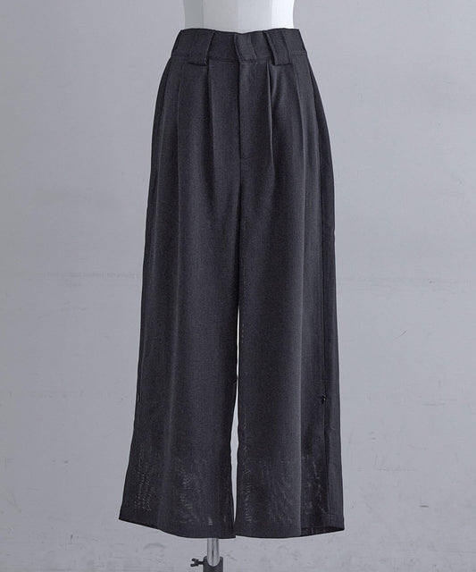 KARAMI tuck pants