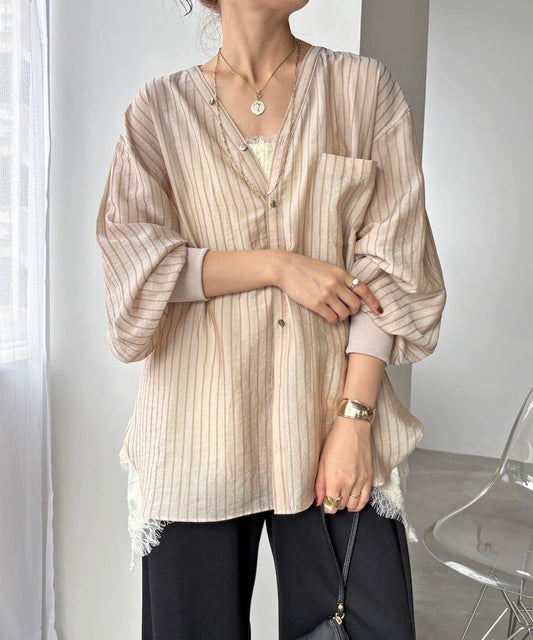 GOLD BUTTON STRIPE V-NECK SHIRT
