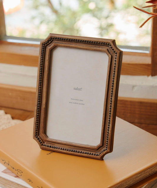 Embossed Line Photo Frame
