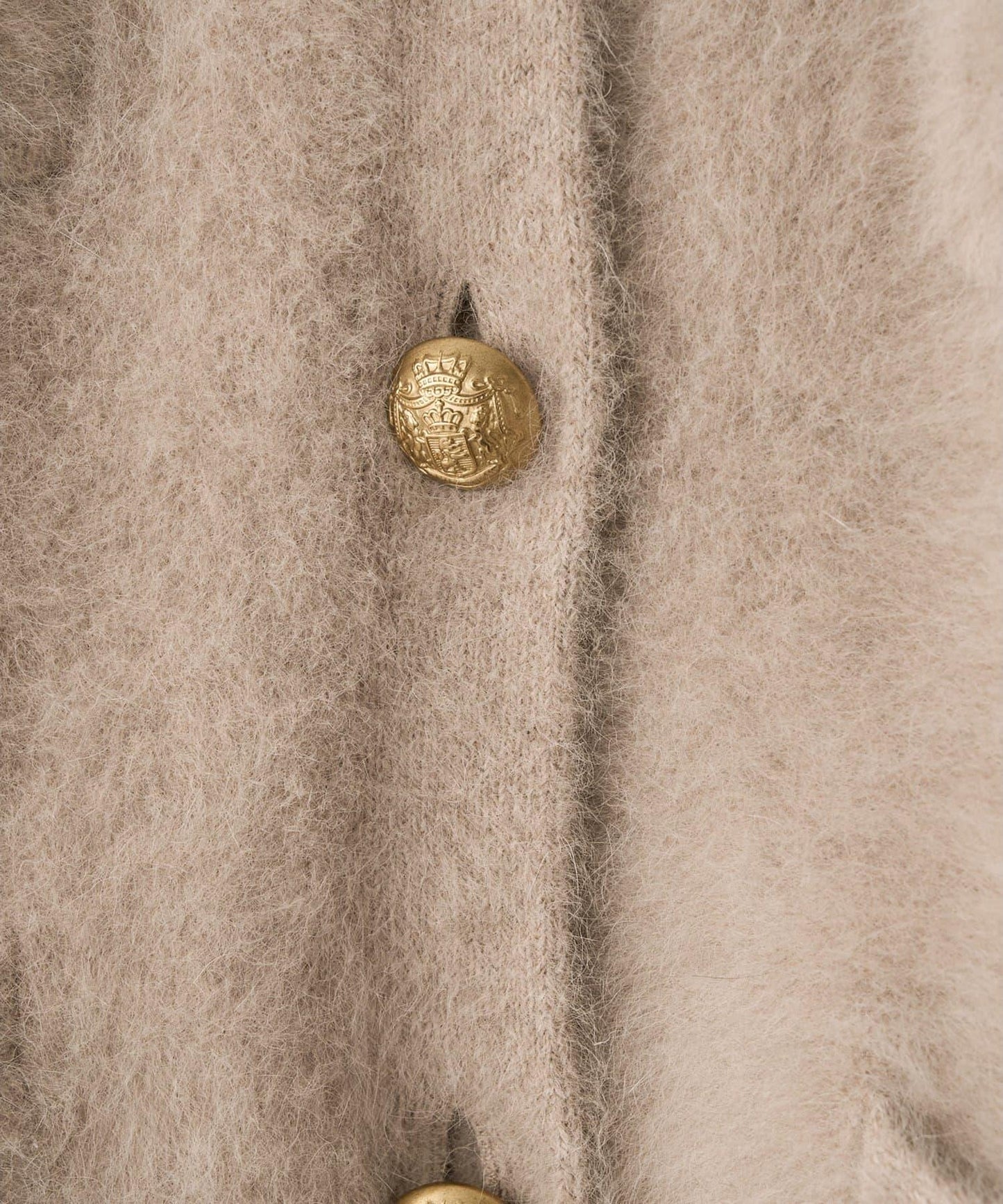 172437008