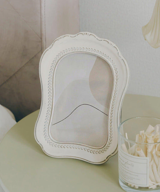 Classical Wave Photo Frame / choupinet