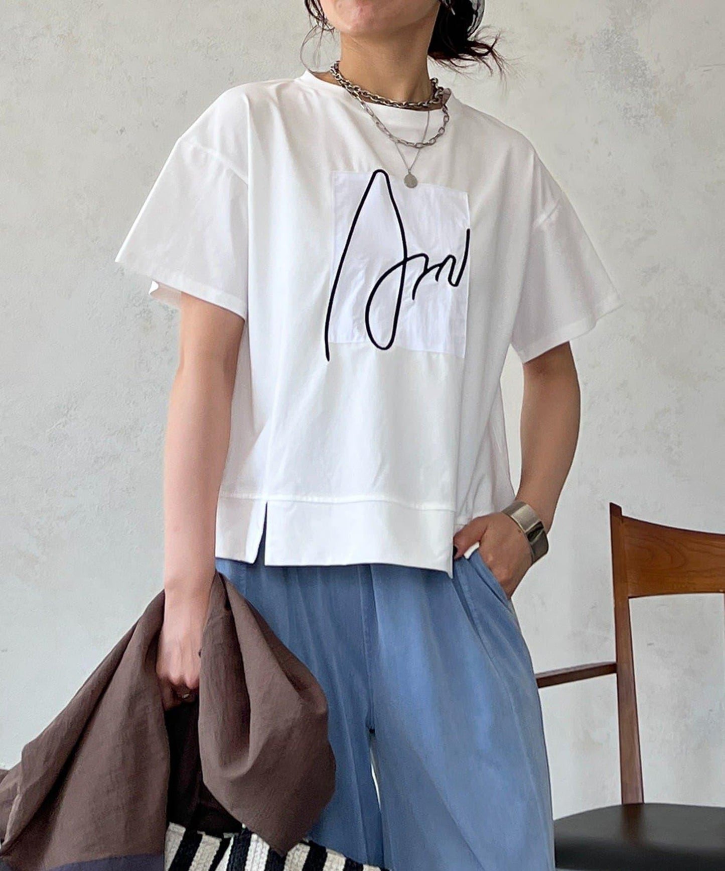172072422