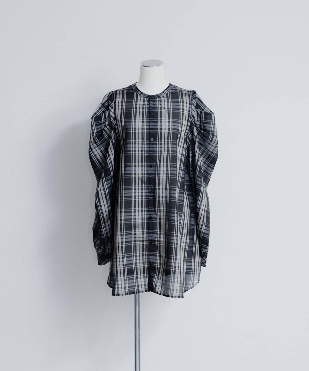 167156544