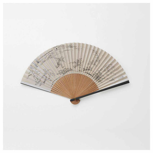 Folding Fan: Men's Paper Fan "Chōjū-giga" Light Gray | Kyo-sensu | Ōnishi Jōshō Shoten