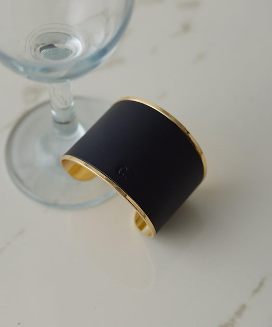 CEPIE. Leather Bangle
