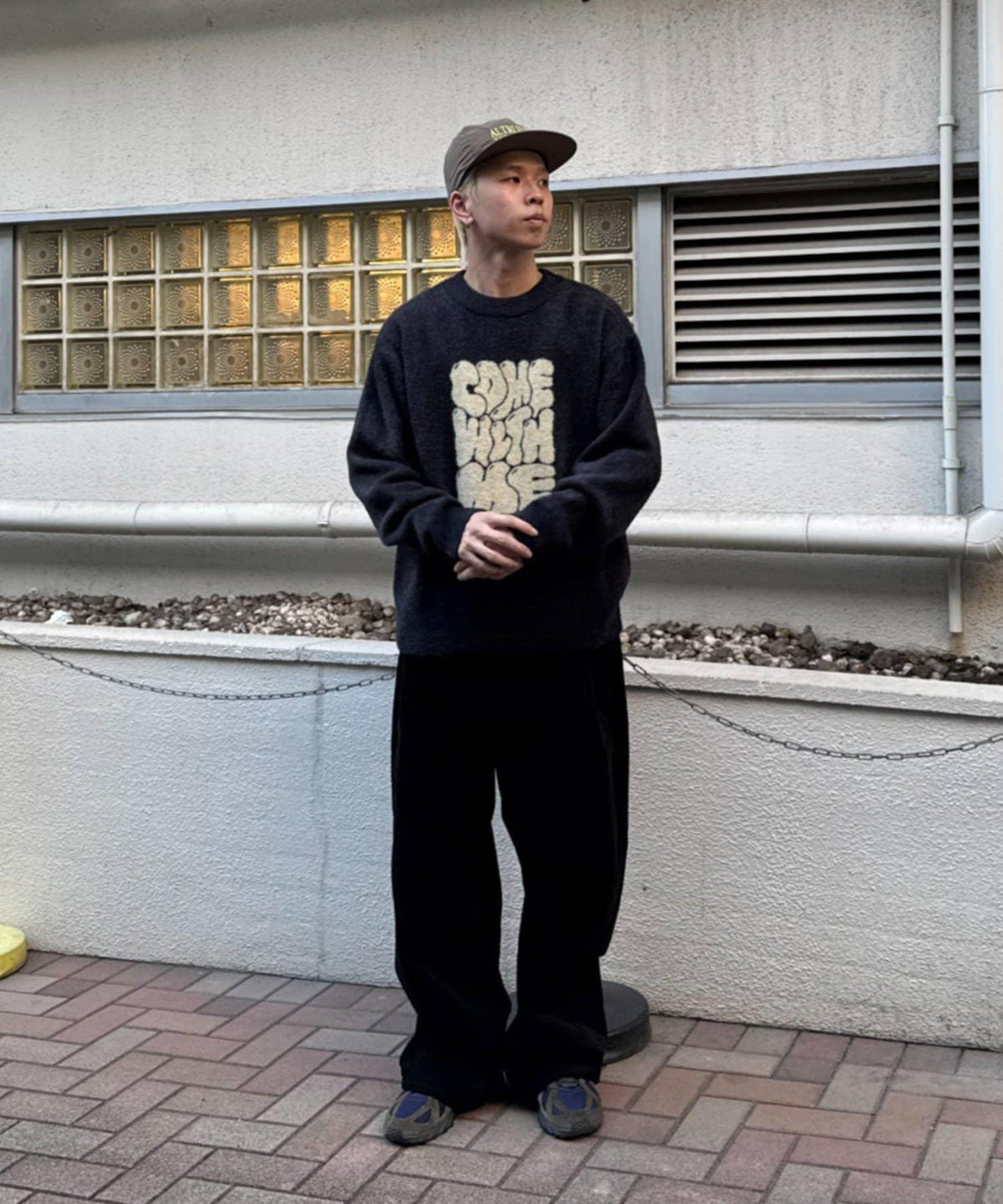 173429696