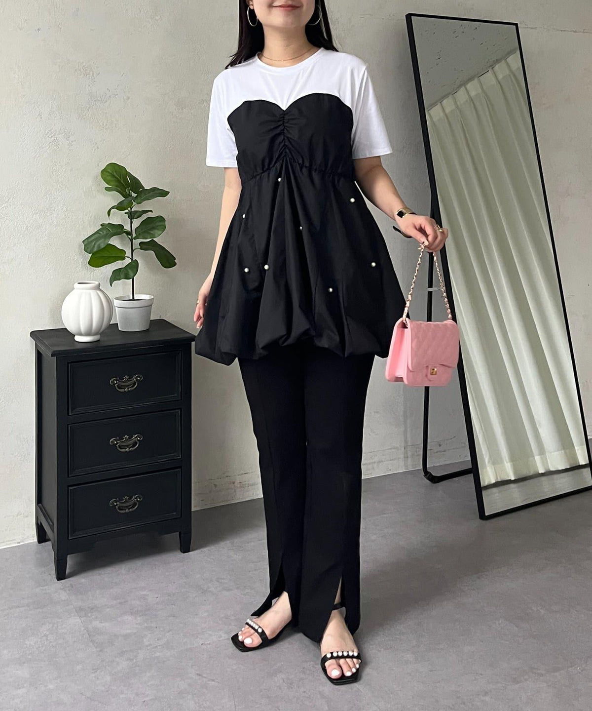 170365904