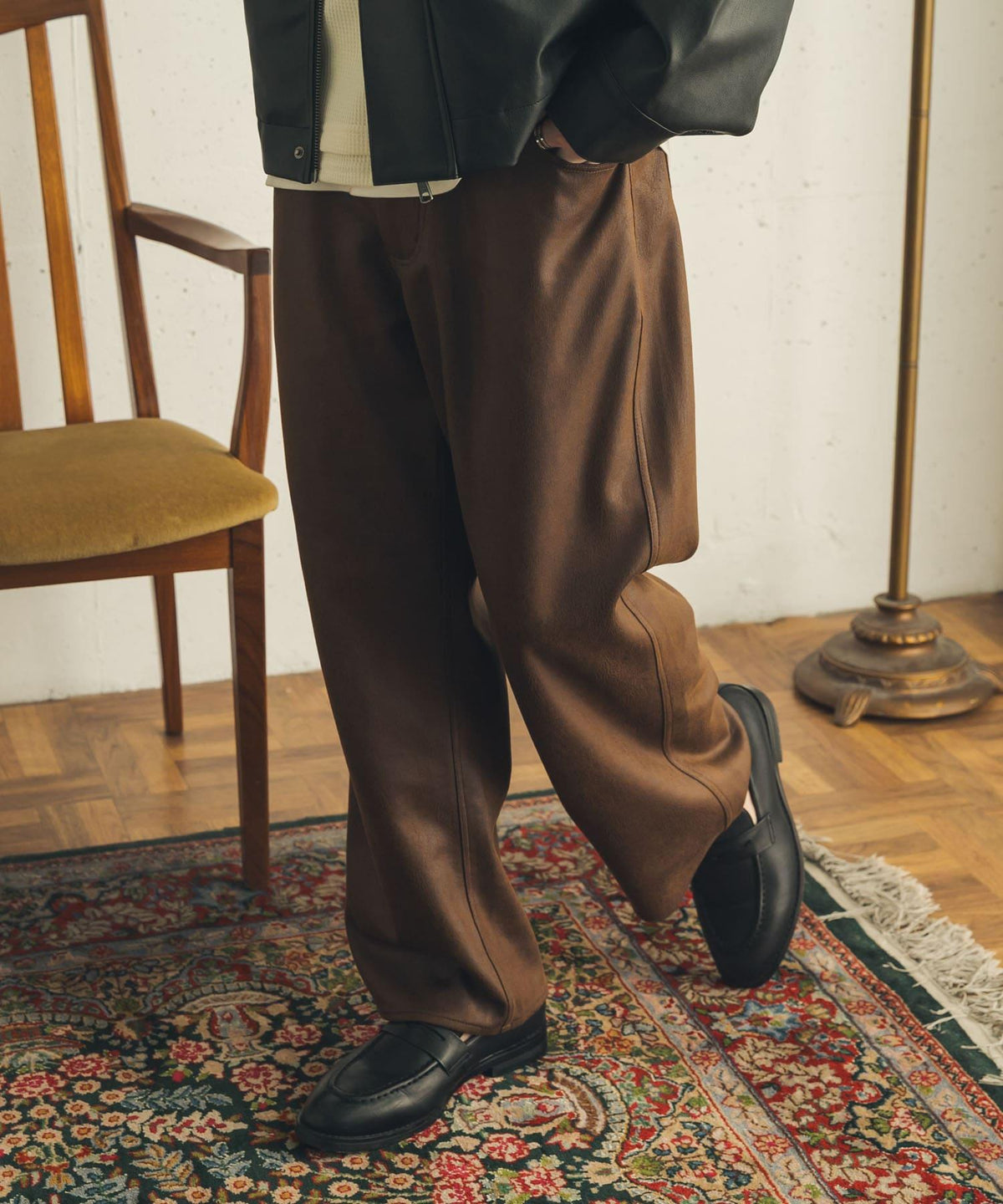 173942690
