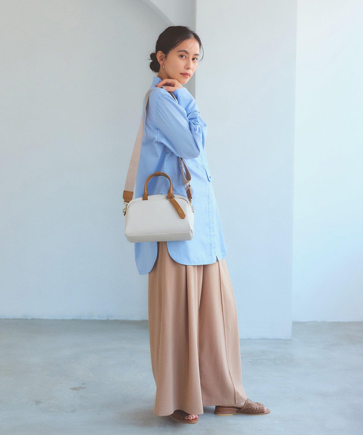 168713734