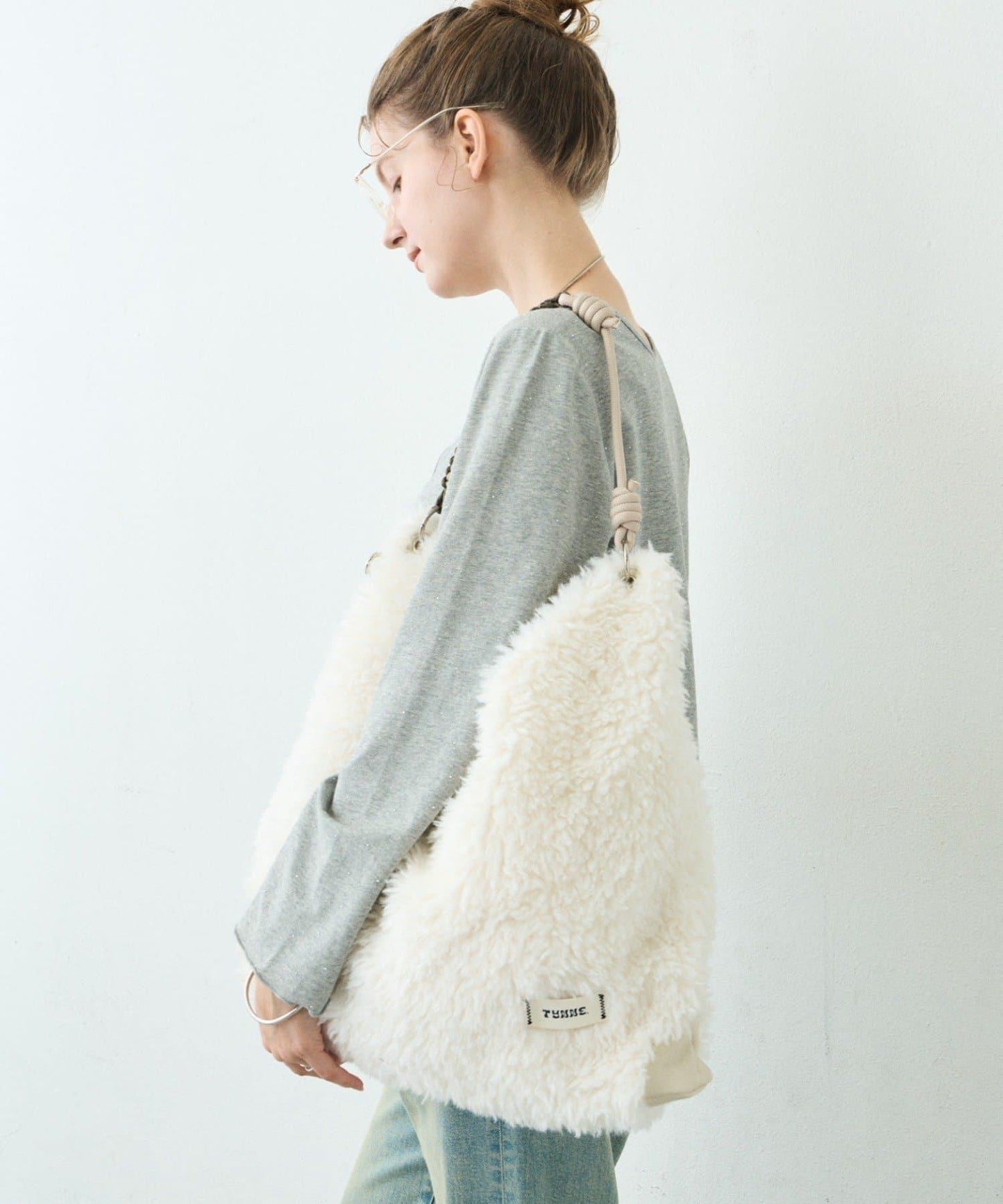 172569652