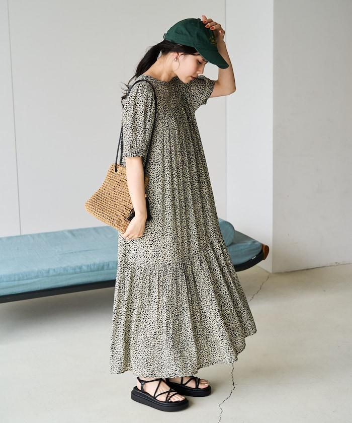 159490382