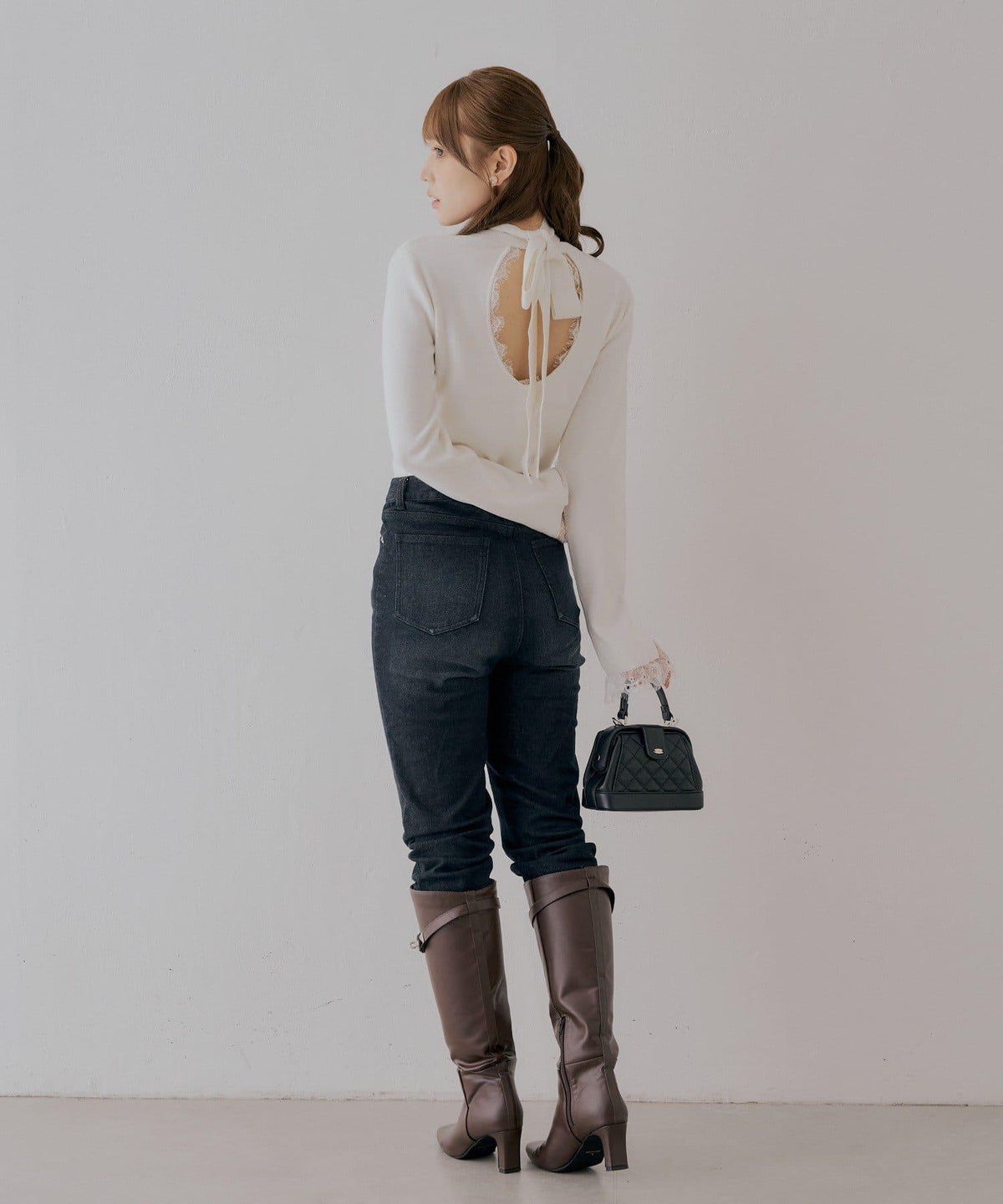 173525711