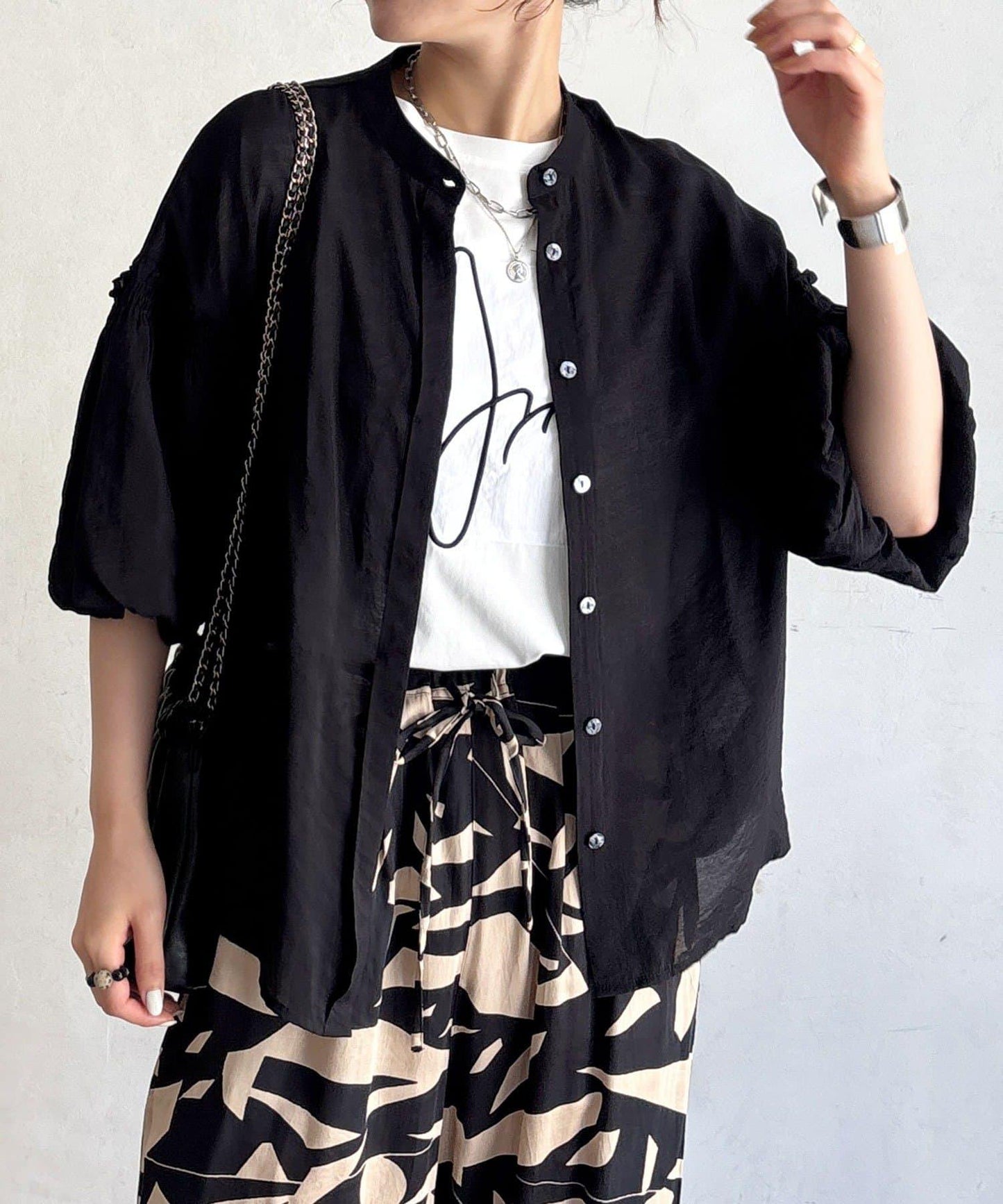 172608038