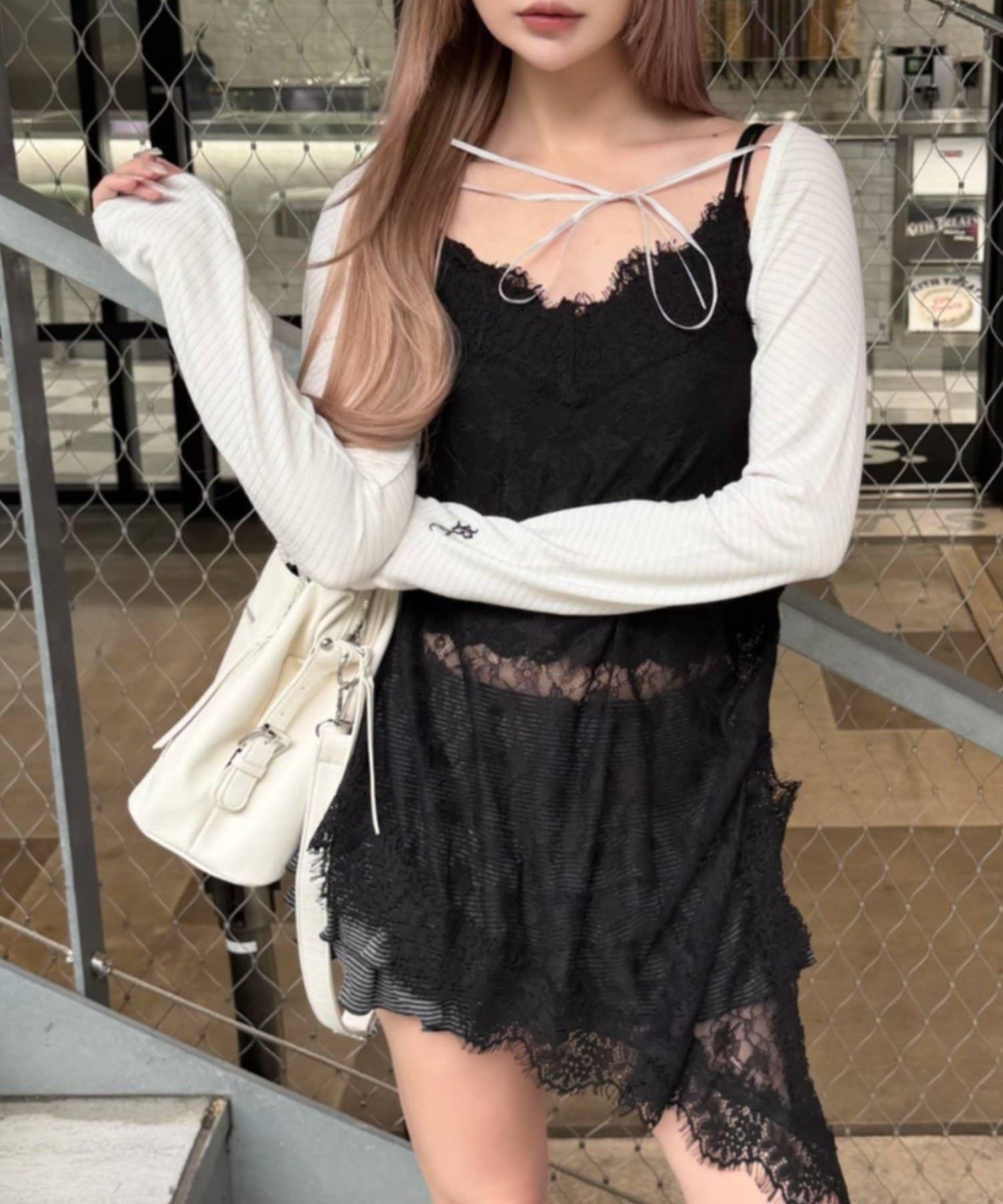 170812563