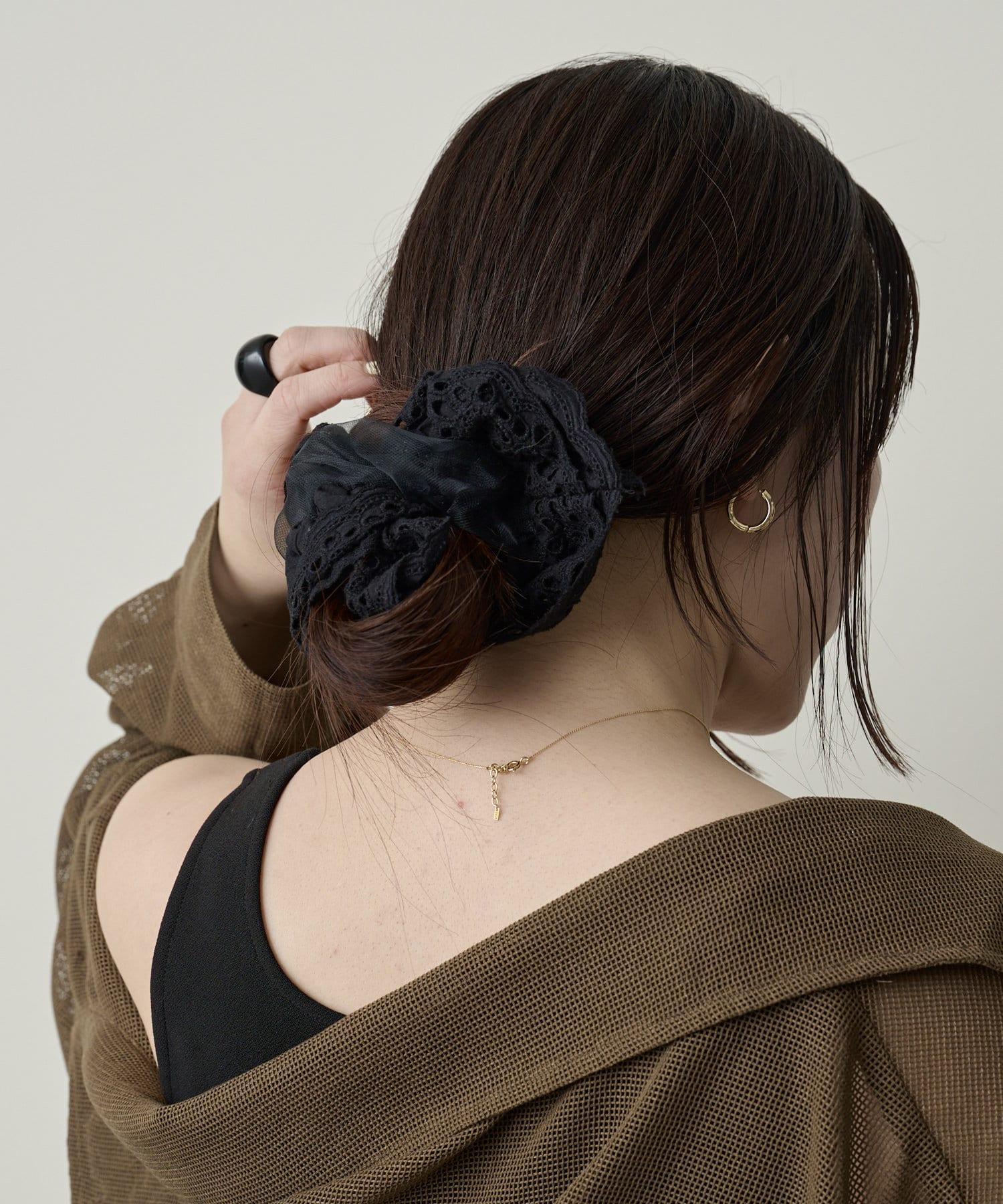 156893539