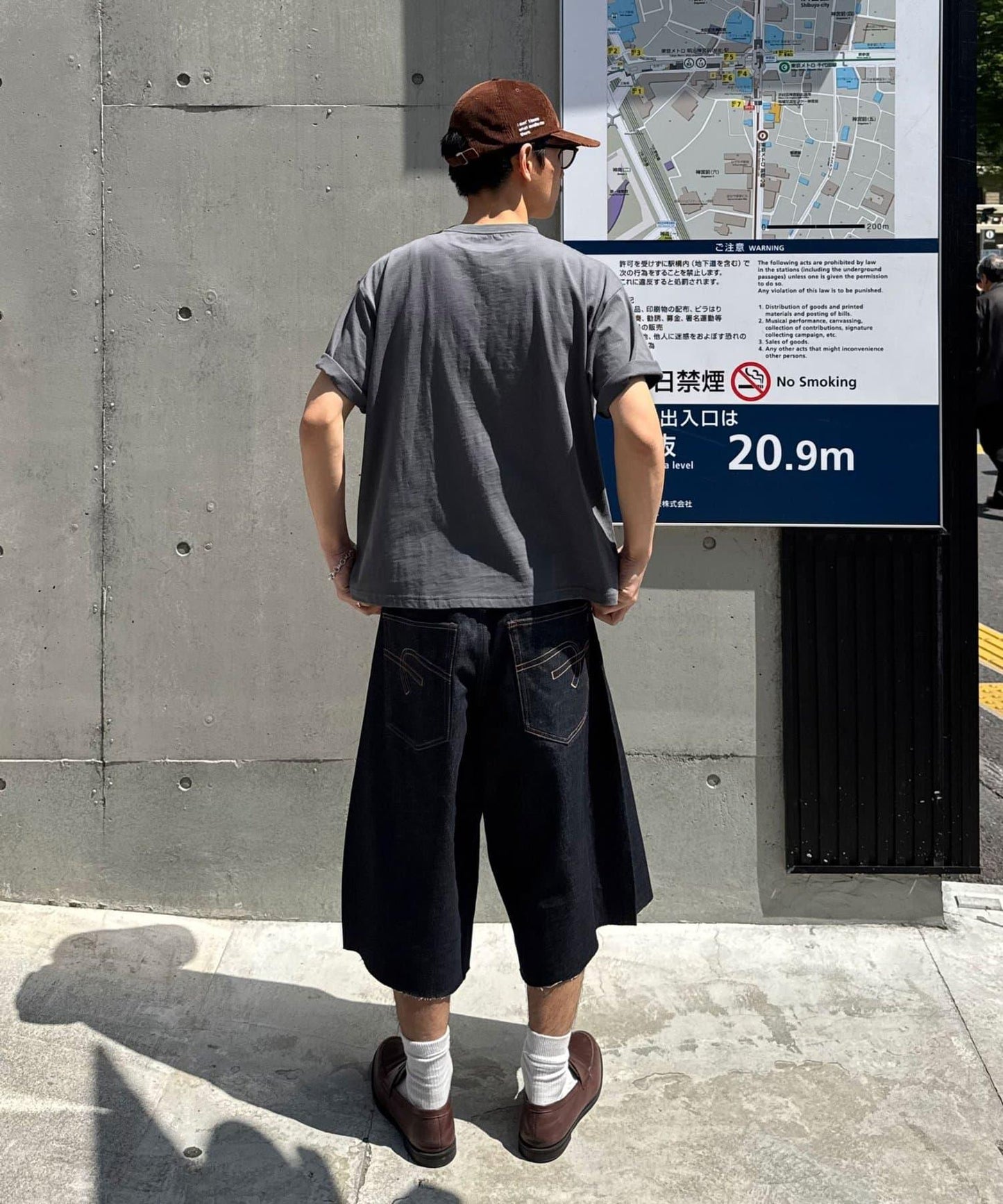 170365352
