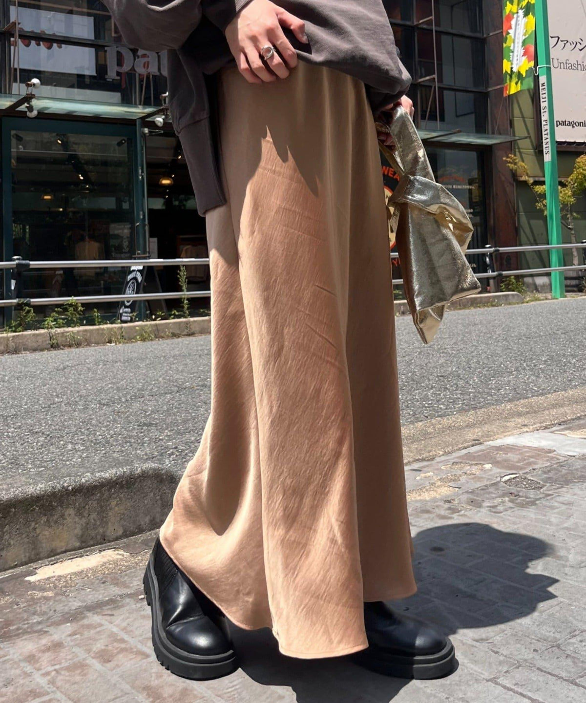 140987432