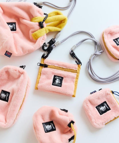 167161047