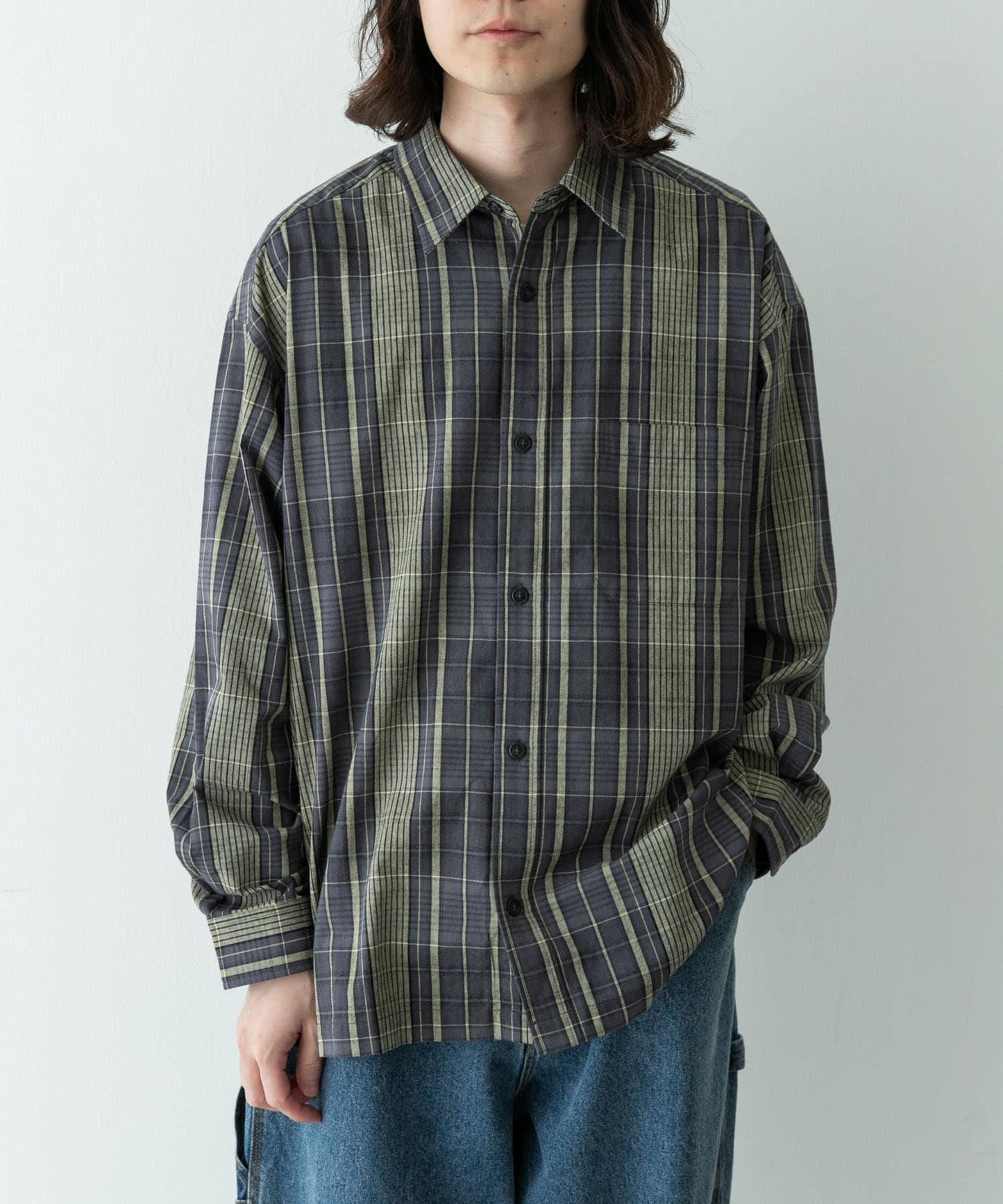 172445687