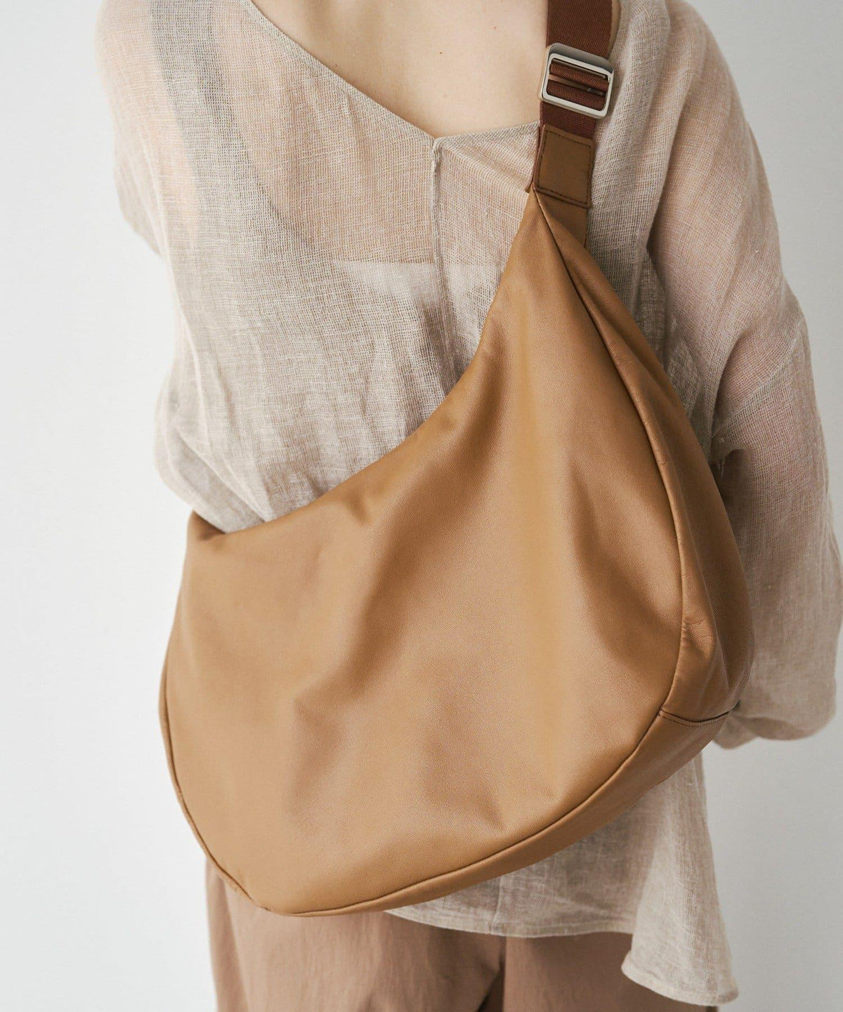 162812794
