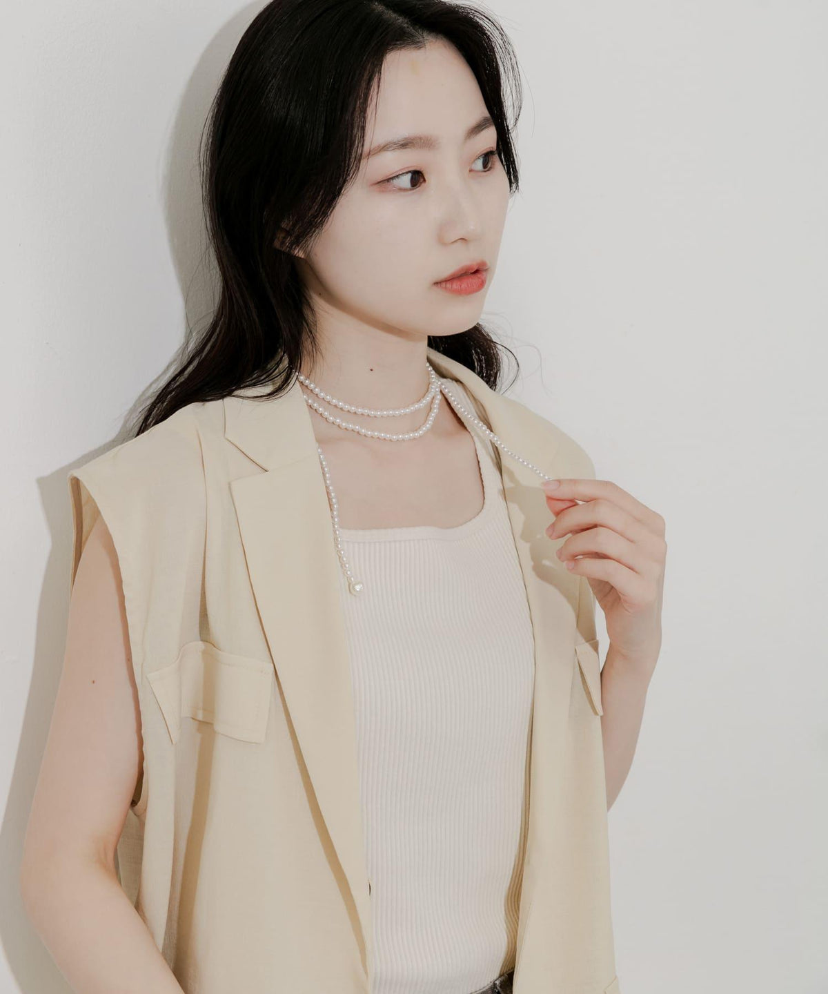 166091045