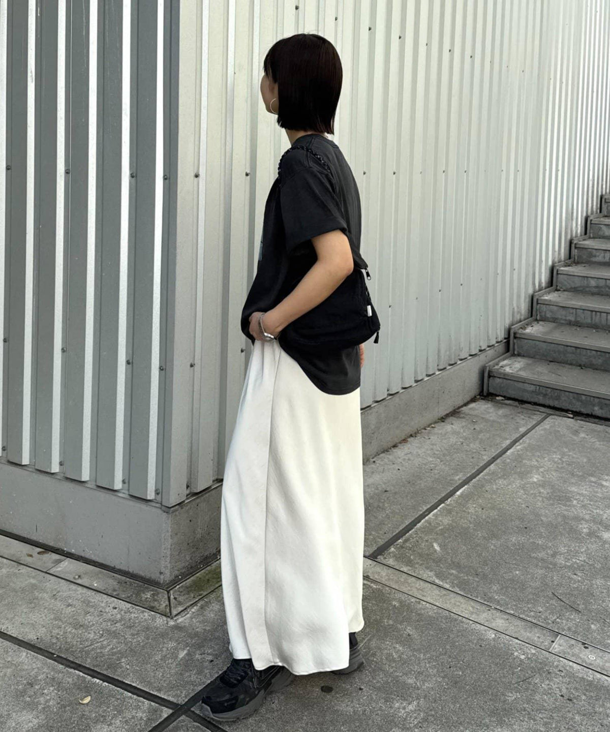 170285818