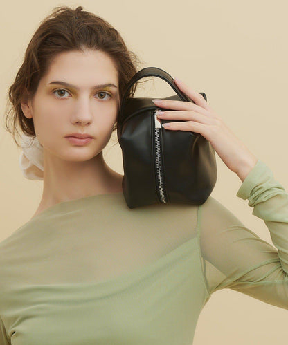 172086747