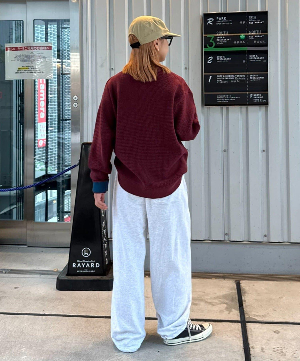 167044153
