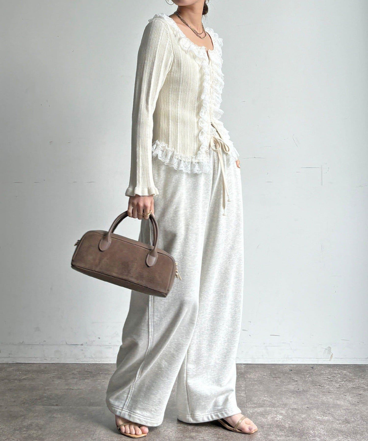 173013779