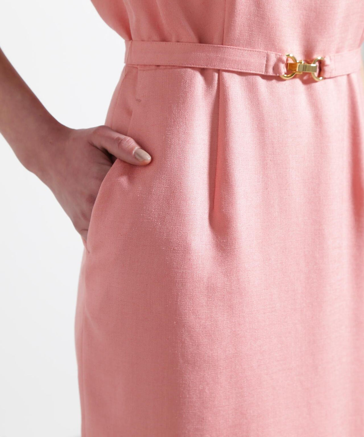 159520530