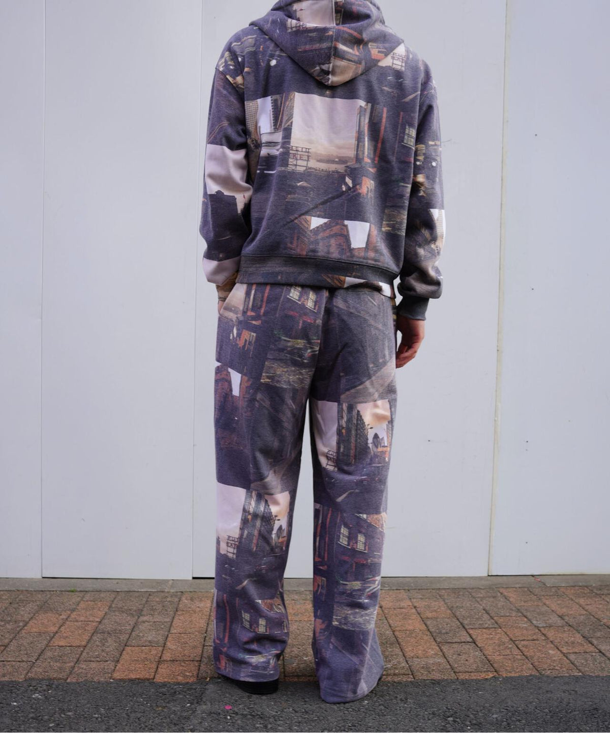 170960042