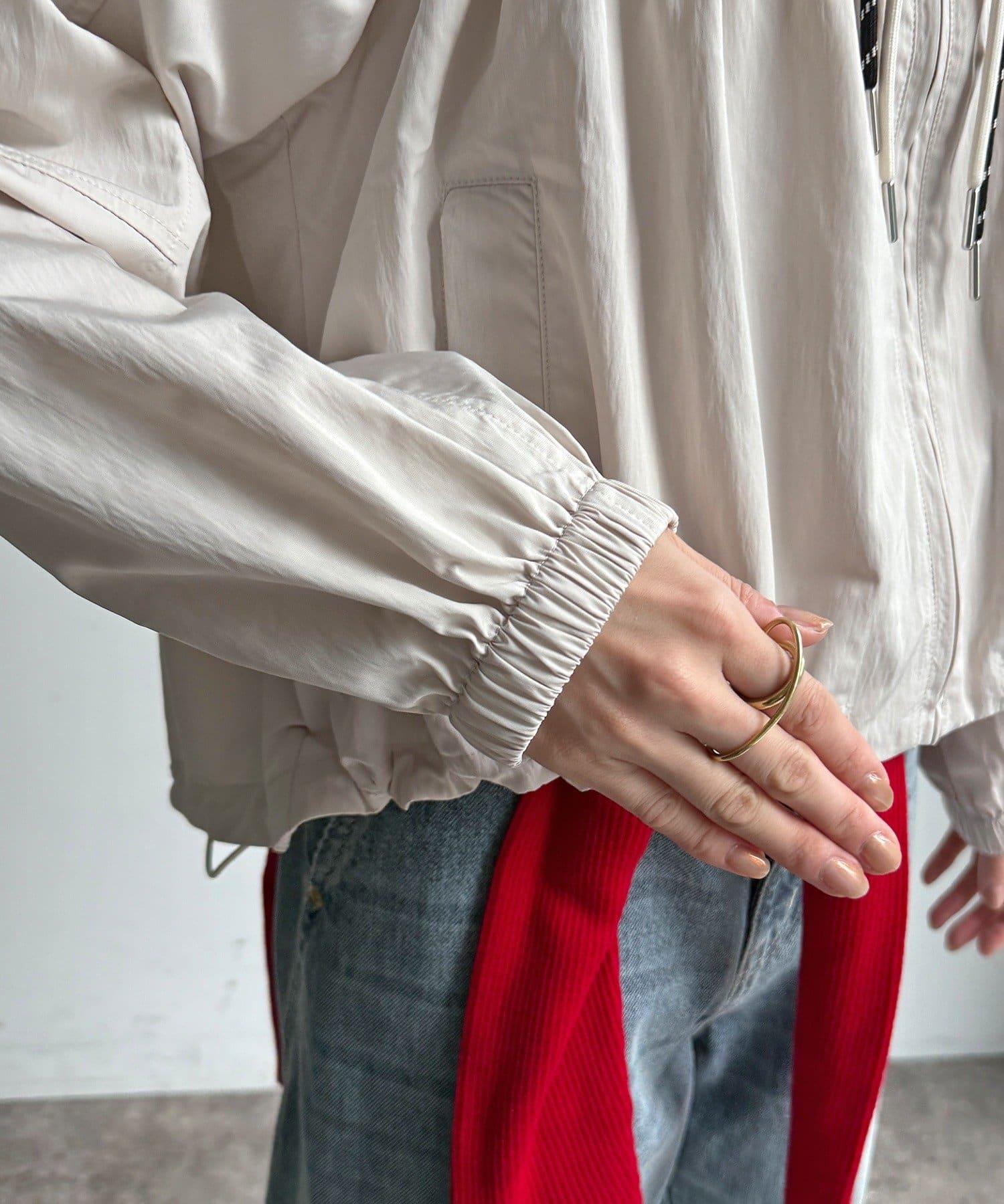 173096958