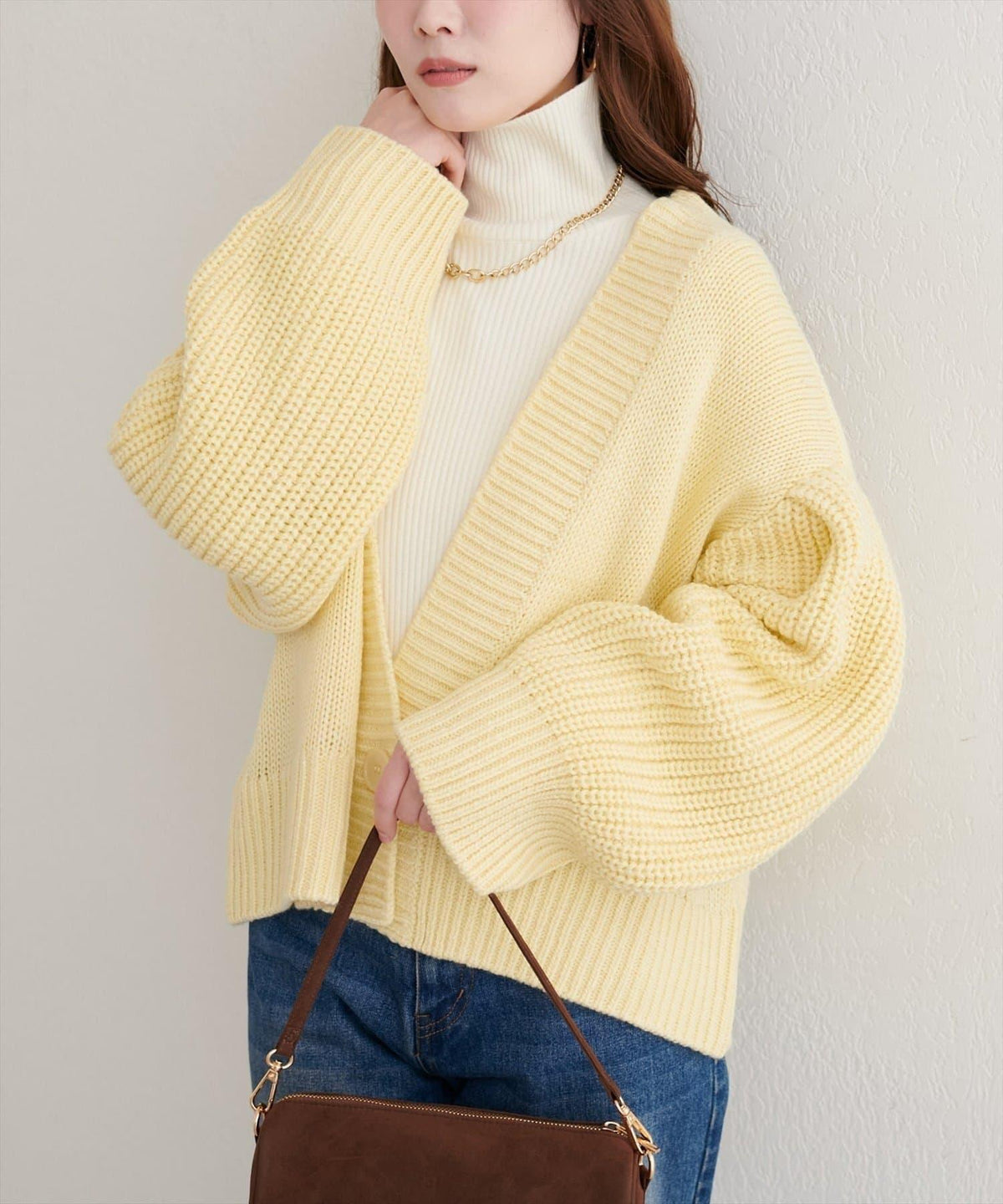 168221218