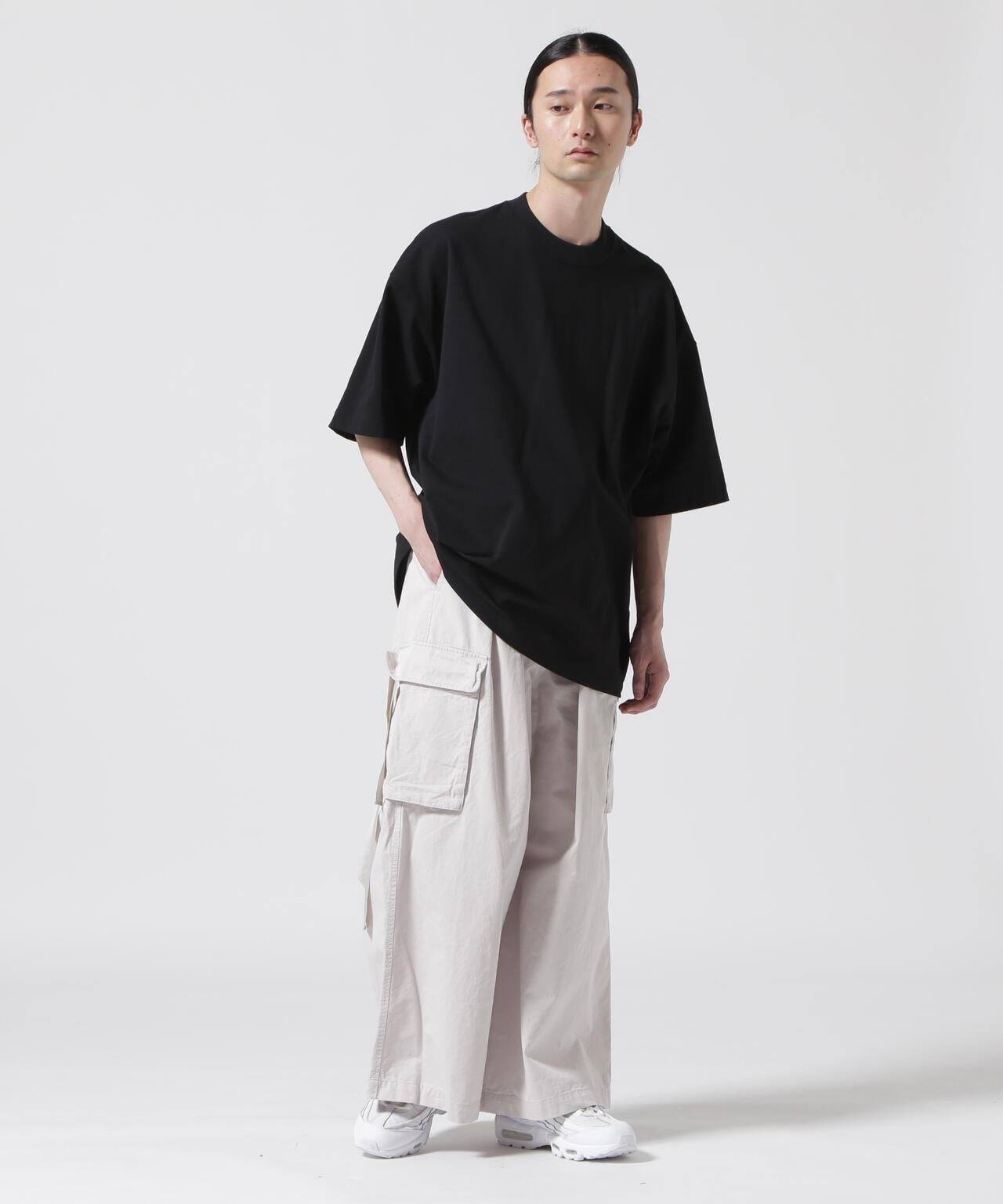 153981897