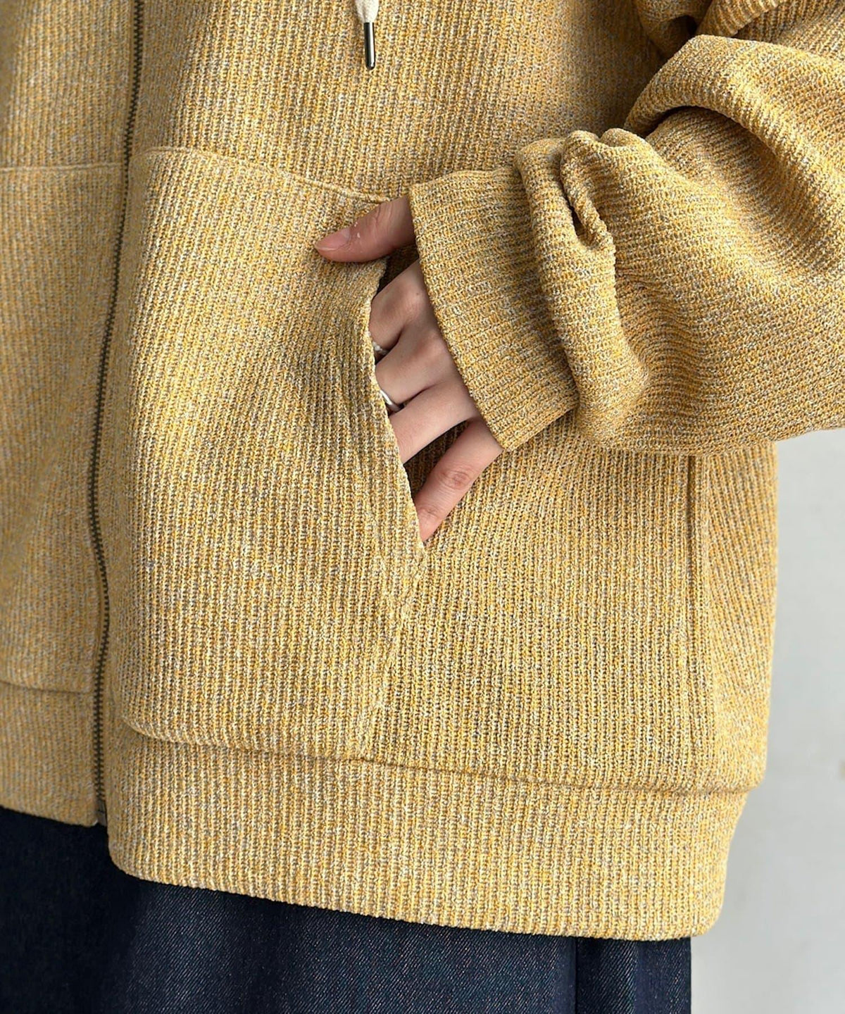173007723