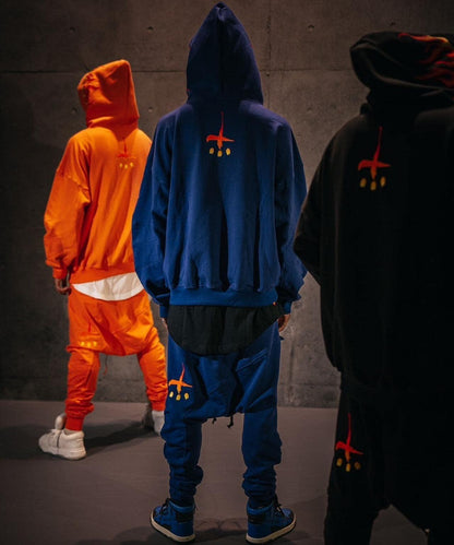 153941142