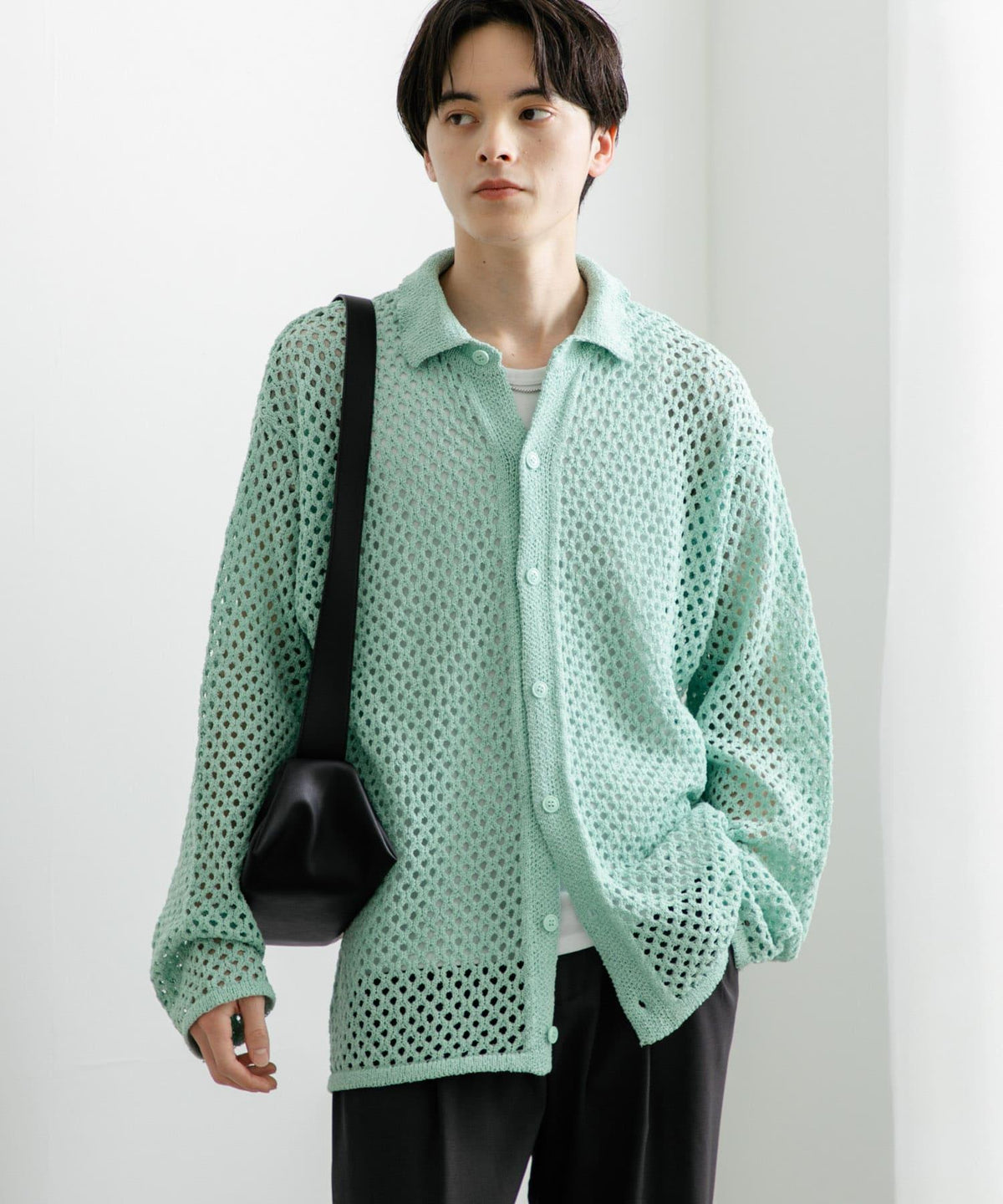 166069834