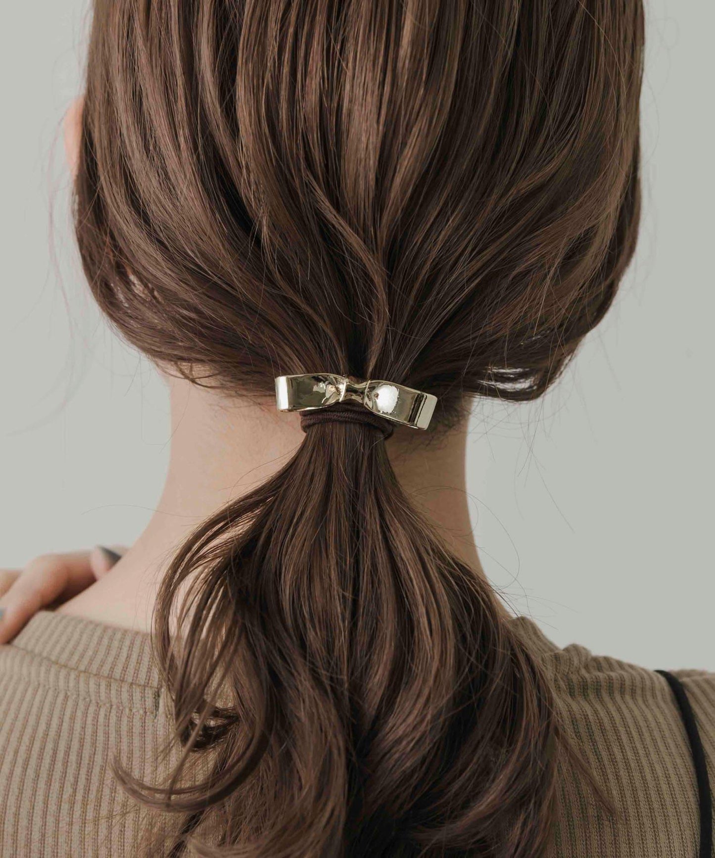 166088045