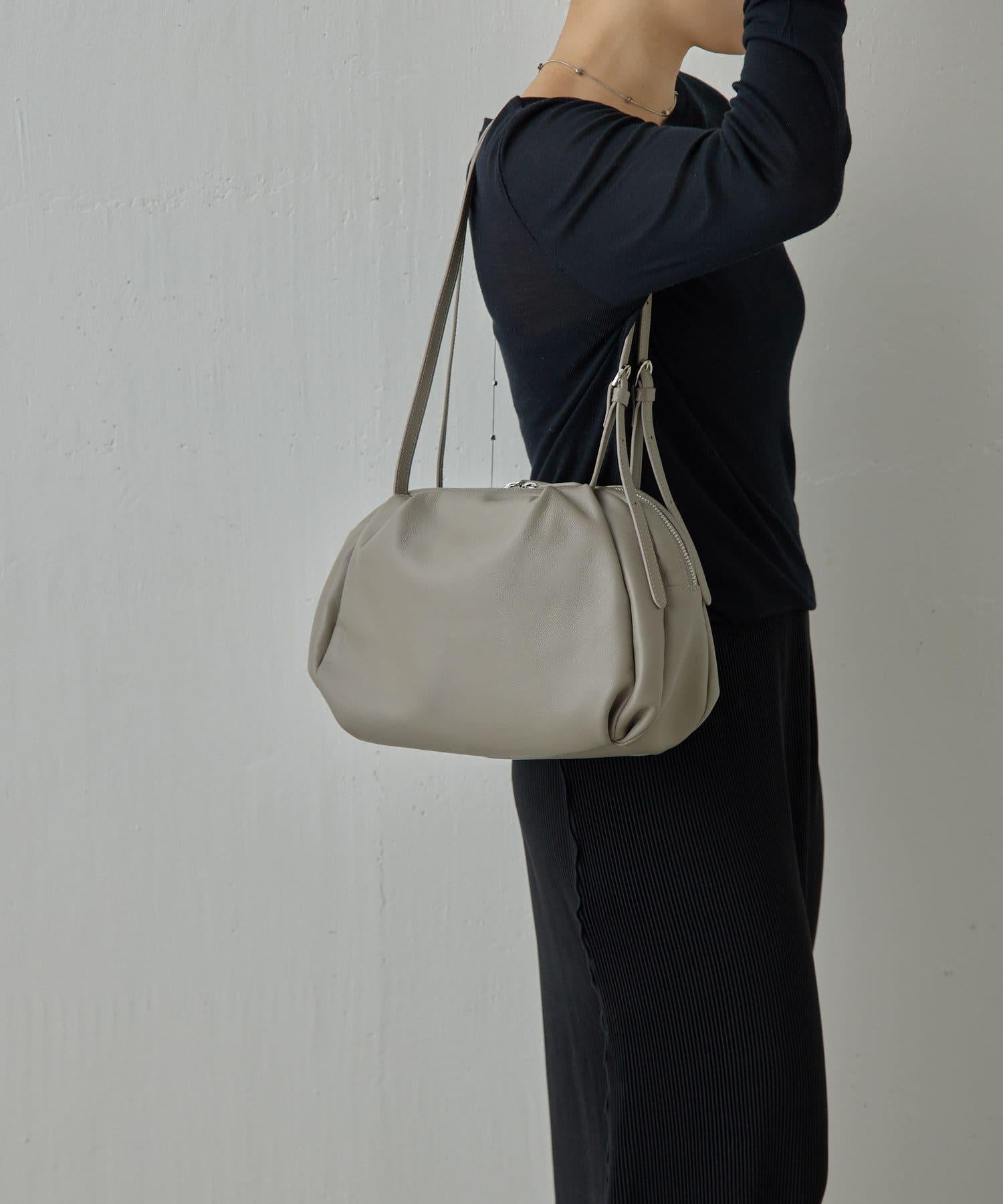 148664605