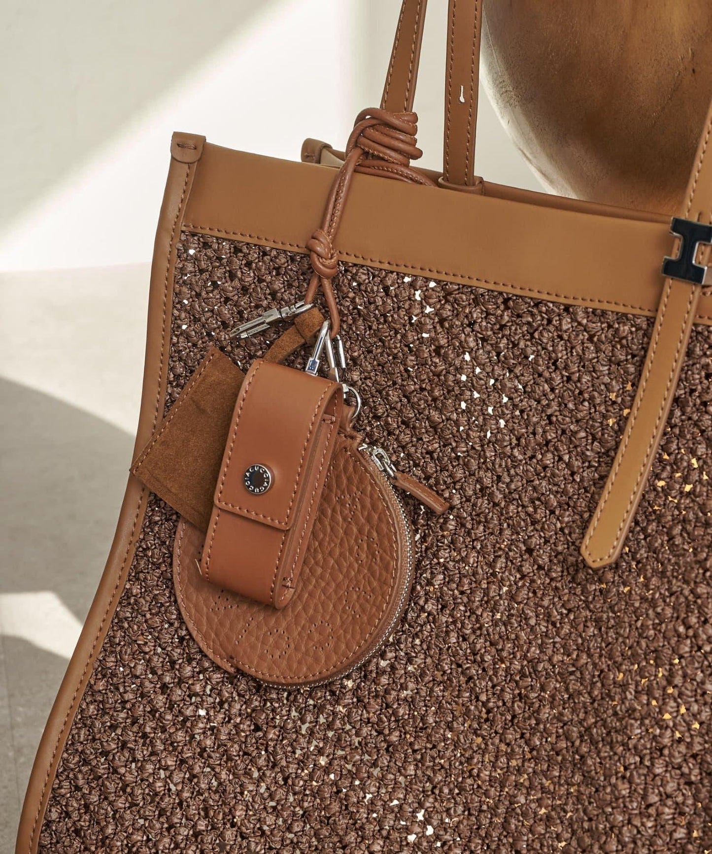 168893243