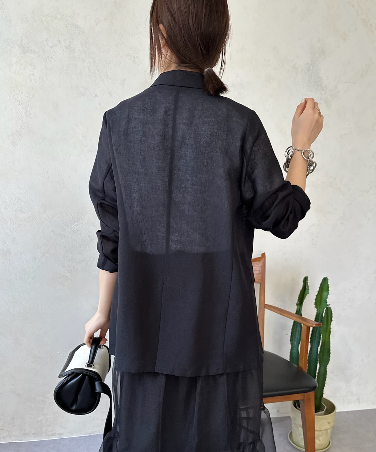 122503363