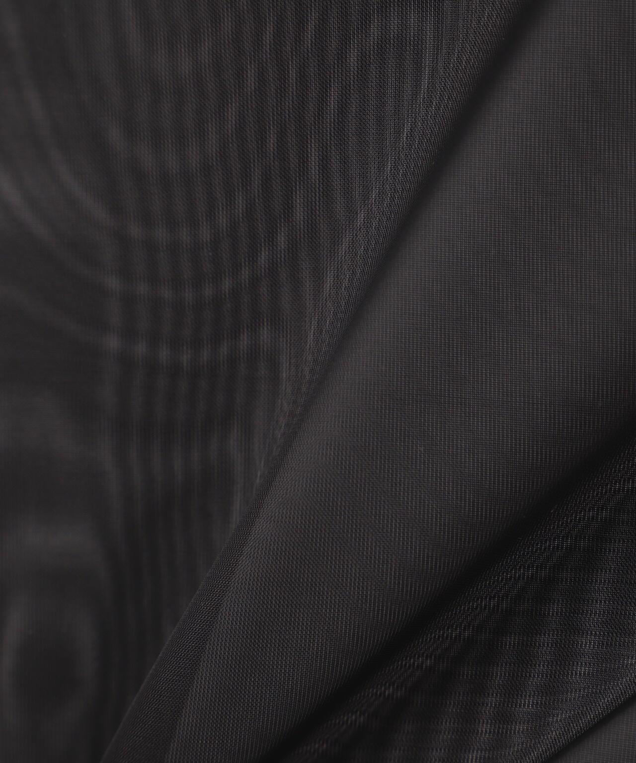153918957