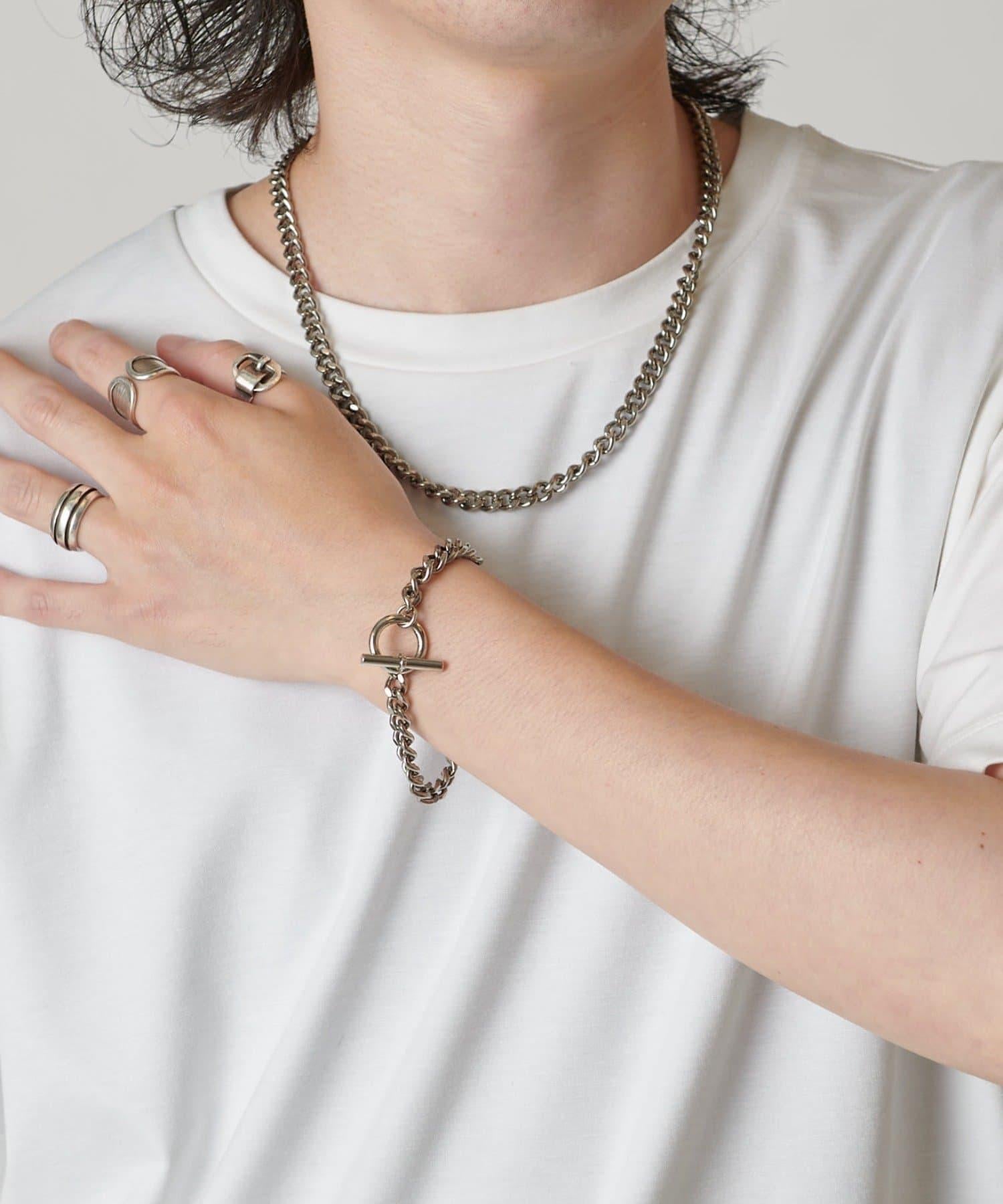 135851234