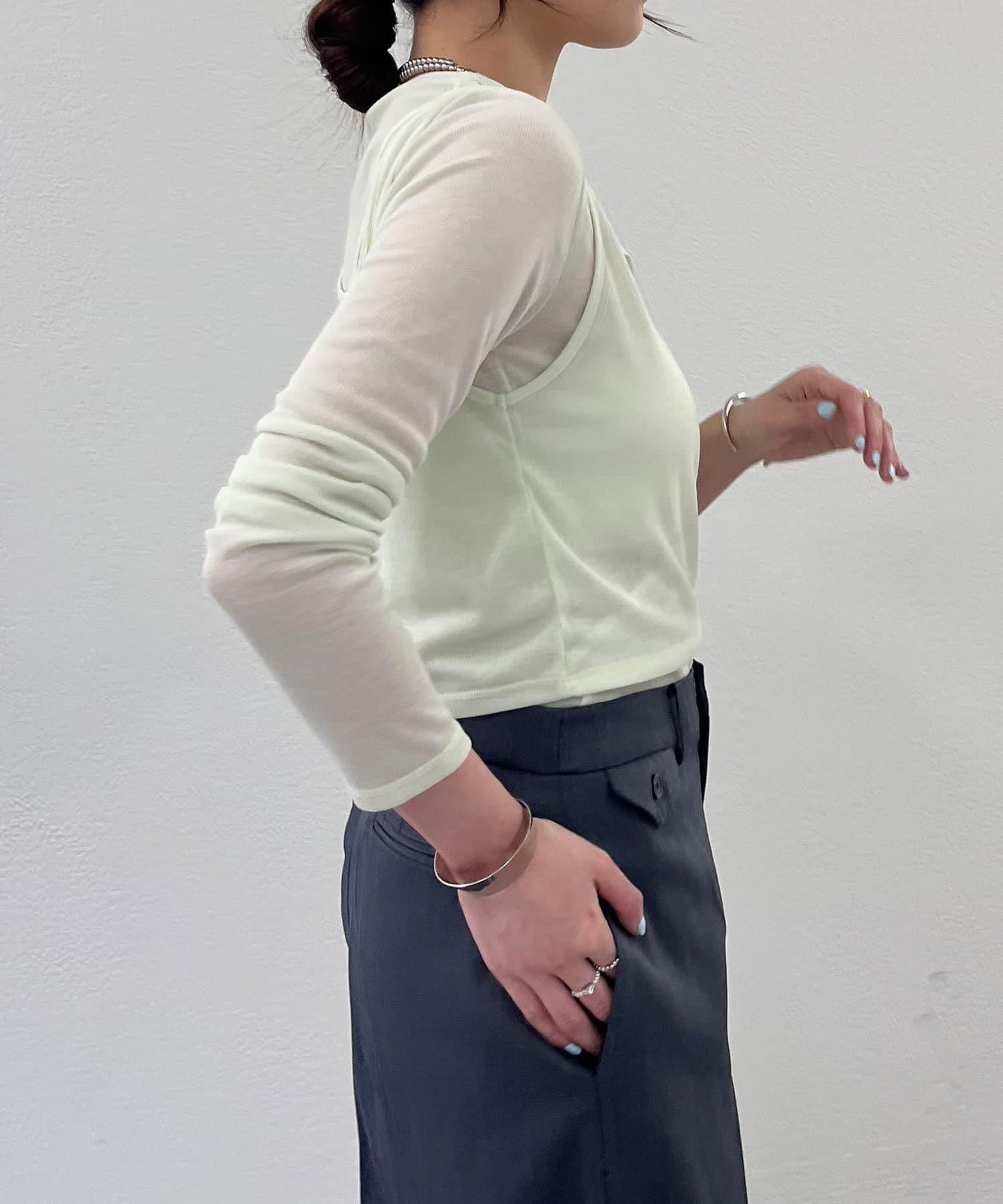 169045900