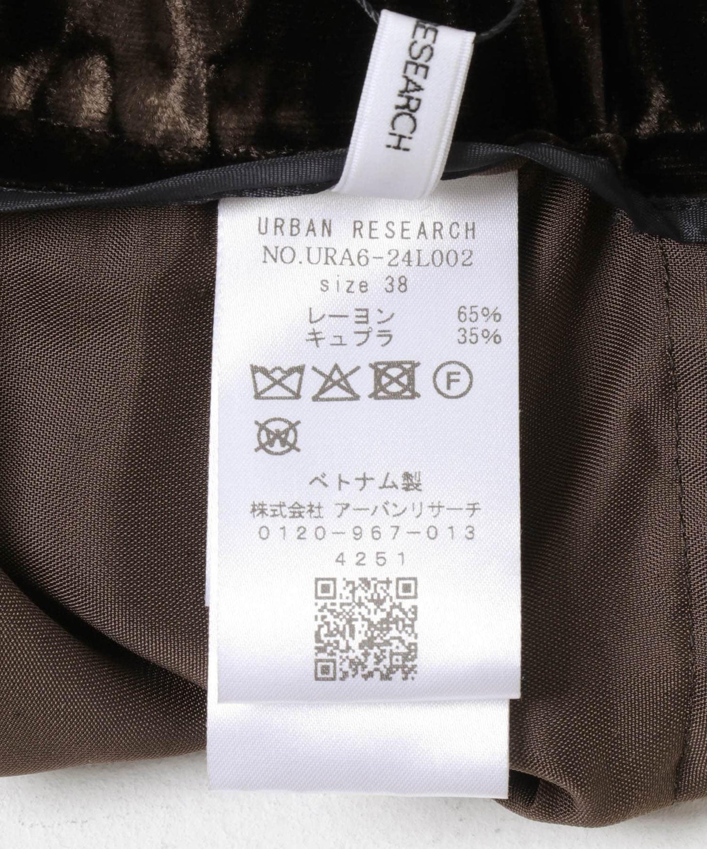 166135829