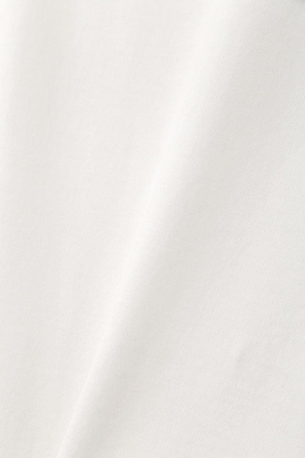 153974045