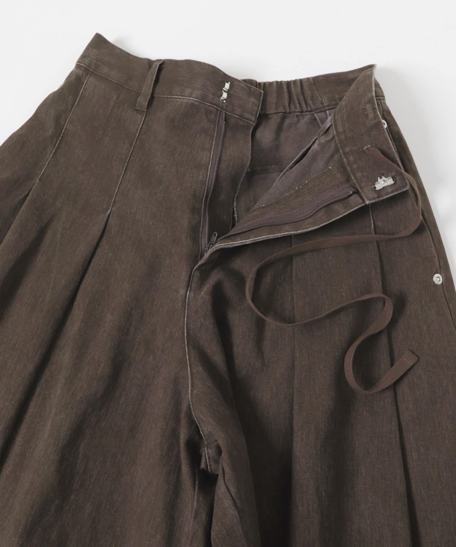 170022877
