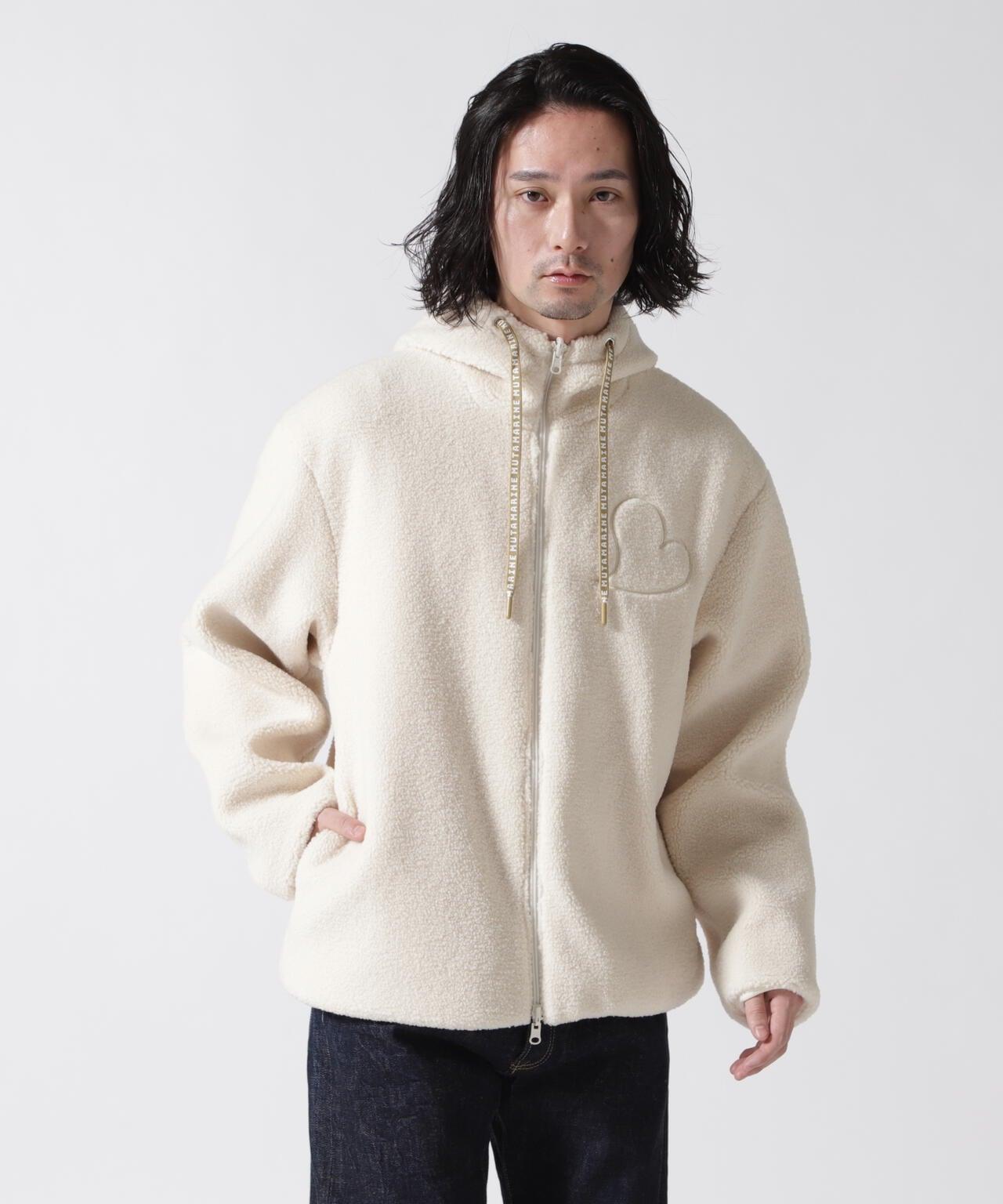 153940930
